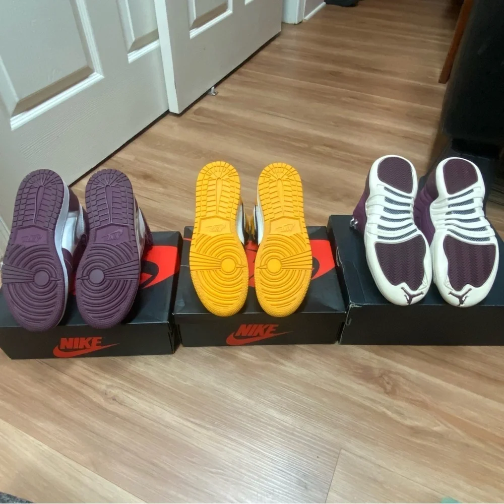 Air Jordan Retro 1 And 12 Women’s Sneaker Bundle Sizes 6.5